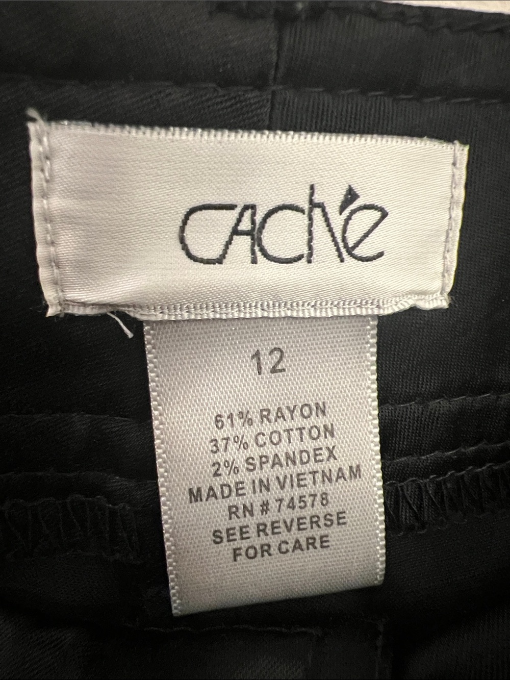 Cache Black Cargo Capris - Picture 2 of 7